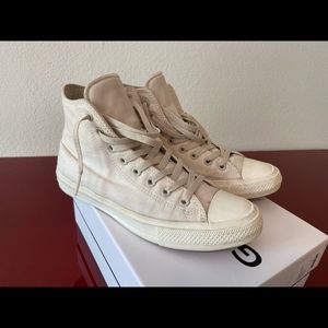 Converse Chuck Taylor II hi tops